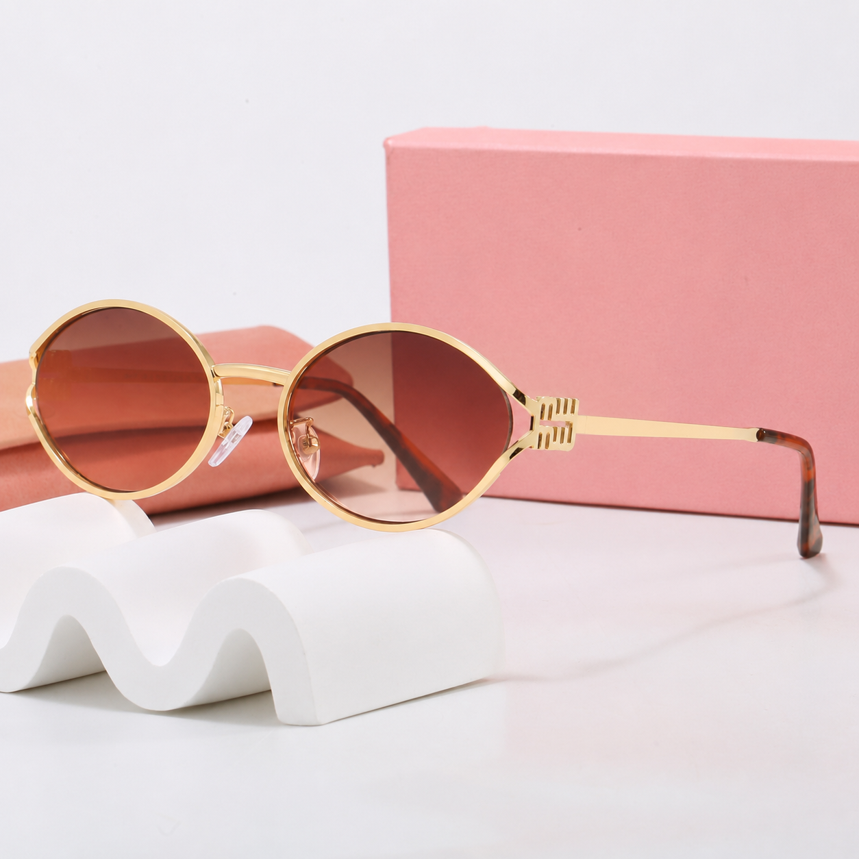 Retro Oval 90s Metal Sunglasses for Women, 2026 Trendy Chic Narrow Gold Sun Glasses Fashion Sunnies